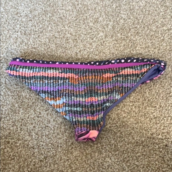 Reversible bikini bottoms - Picture 2 of 3